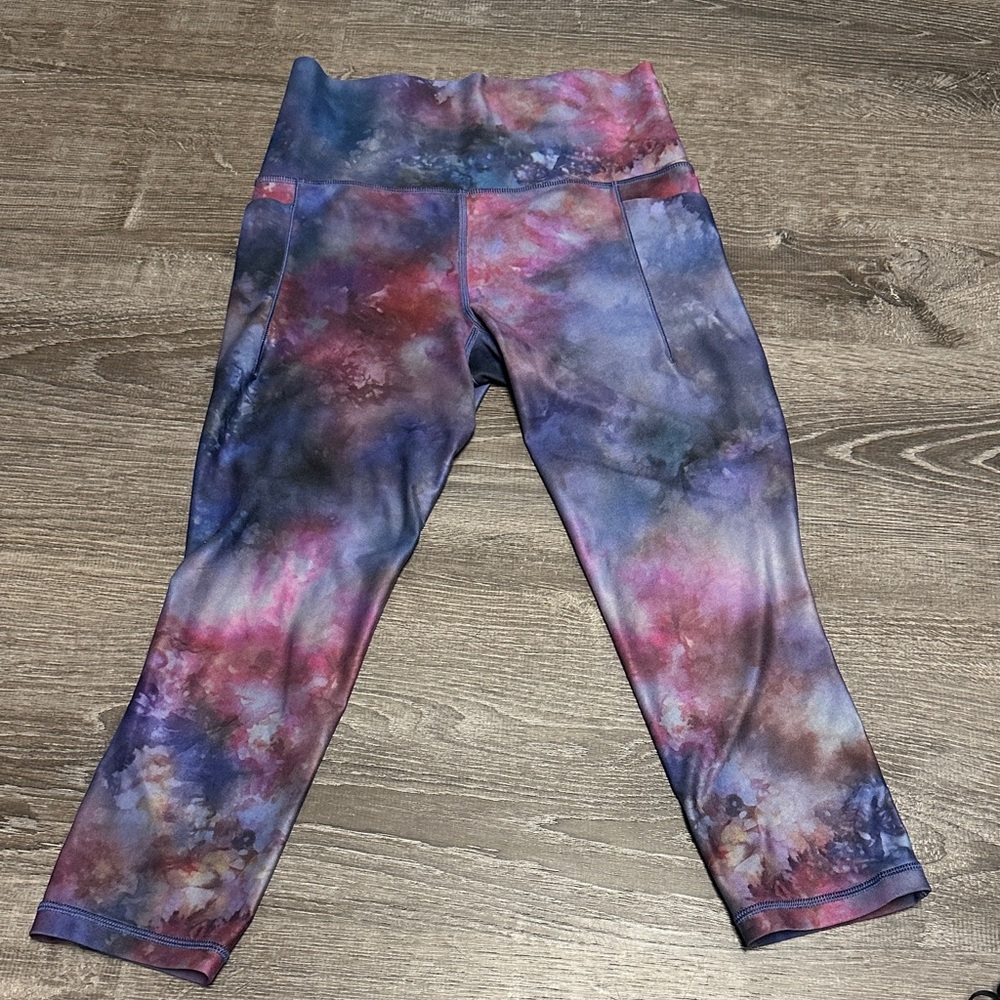 Athleta Salutation II Crop